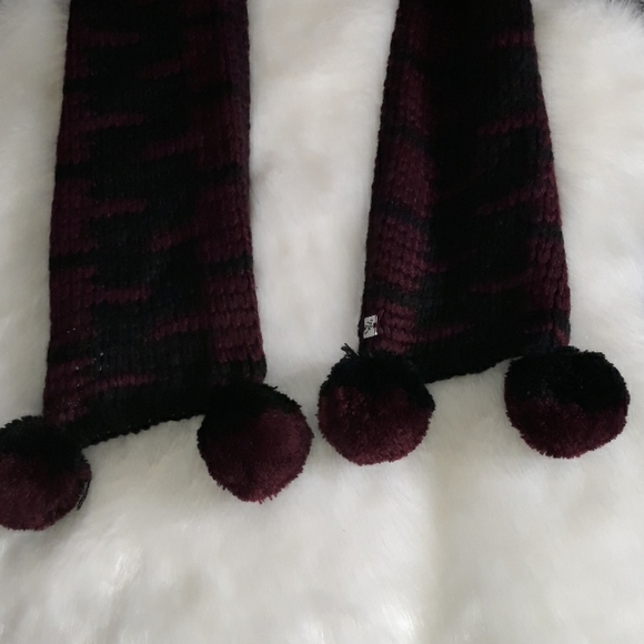 Purple and black scarf with pom pom accents - Picture 6 of 8
